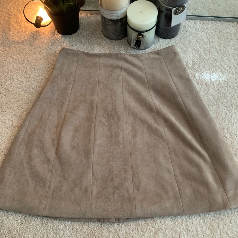 Button down skirt - Picture 3 of 4
